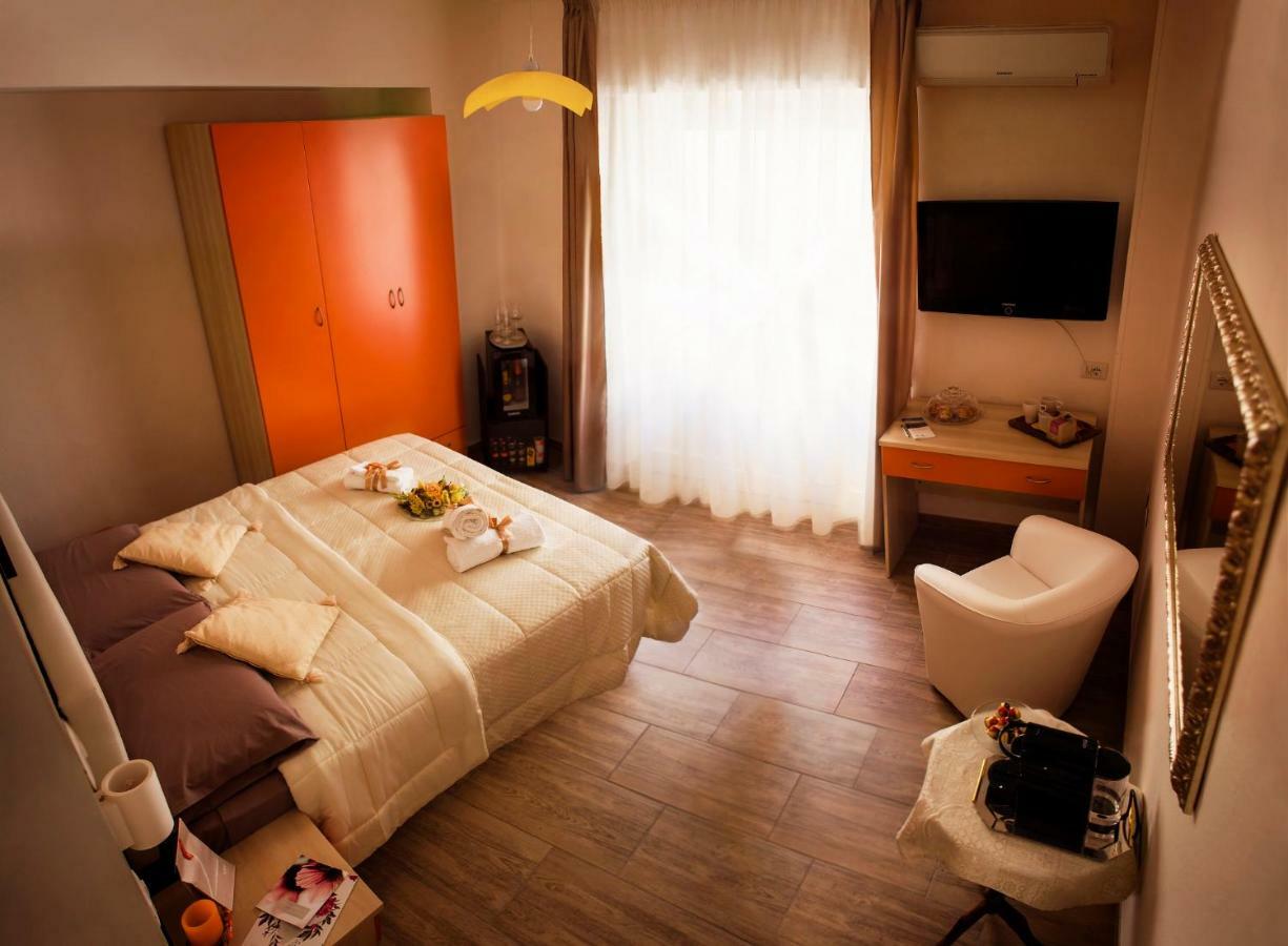 Sweet Rooms Кальярі Екстер'єр фото